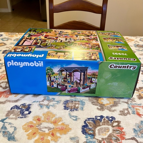 Playmobil 70995 Country Play Set - Picture 6 of 12